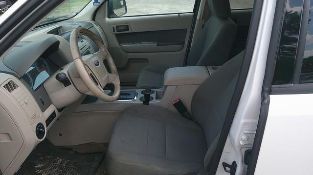 Ford Escape XLT FWD 2010