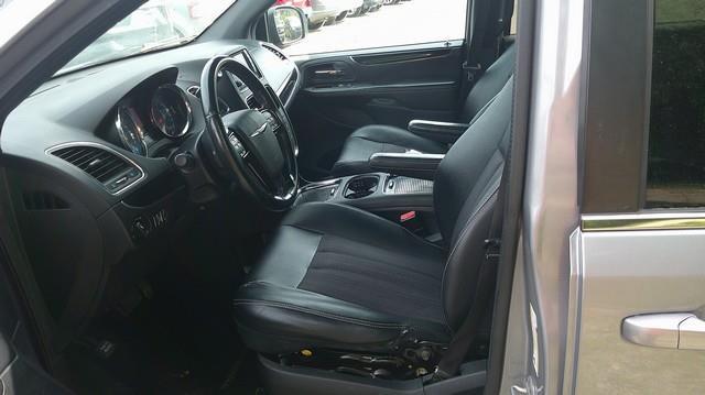 Chrysler Town & Country S 2014