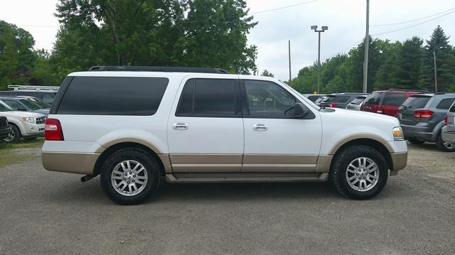 Ford Expedition EL King Ranch 4WD 2011