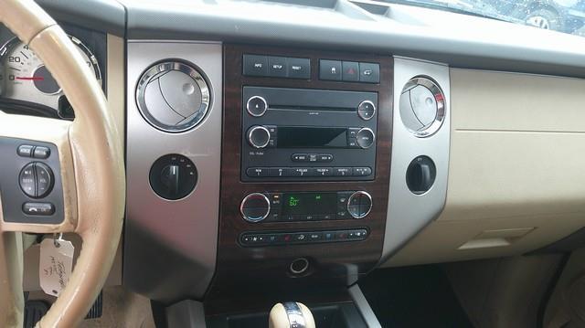 Ford Expedition EL King Ranch 4WD 2011