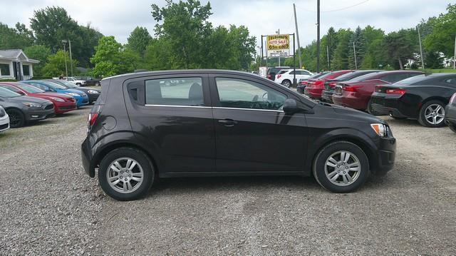 Chevrolet Sonic LT Auto 5-Door 2015