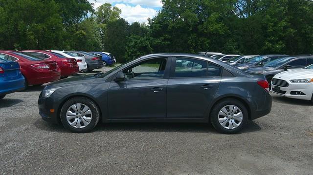 Chevrolet Cruze LS Auto 2013