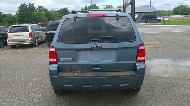 Ford Escape XLT FWD 2011