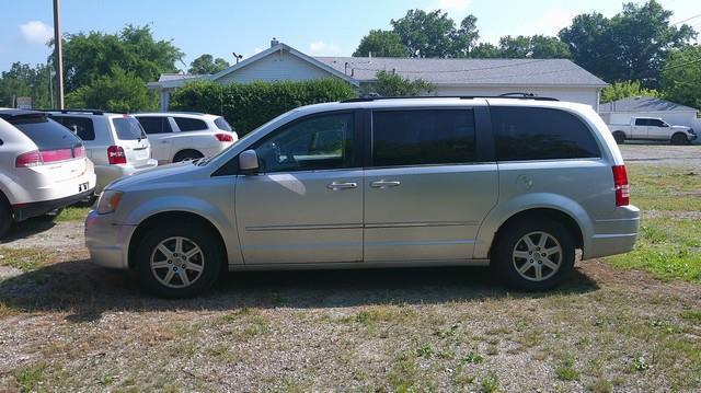 Chrysler Town & Country Touring 2010