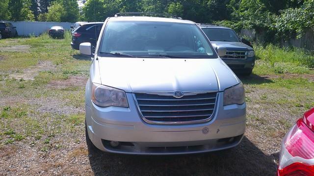 Chrysler Town & Country Touring 2010