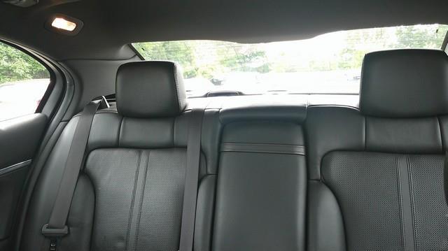 Lincoln MKS 3.5L with EcoBoost AWD 2010