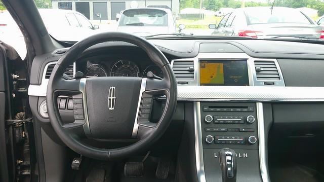 Lincoln MKS 3.5L with EcoBoost AWD 2010