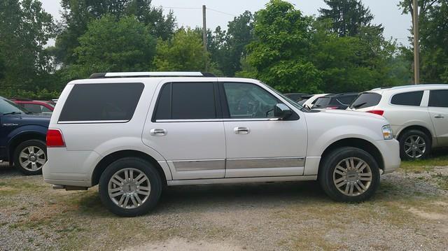 Lincoln Navigator 4WD 2012