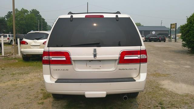 Lincoln Navigator 4WD 2012