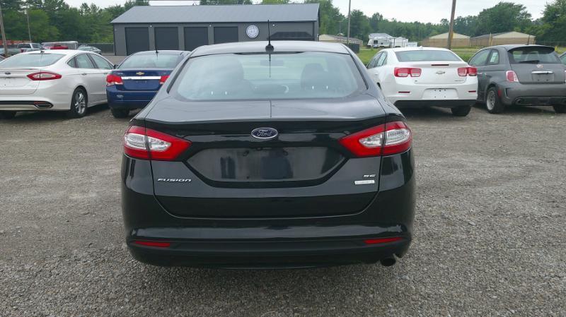 Ford Fusion SE 2015