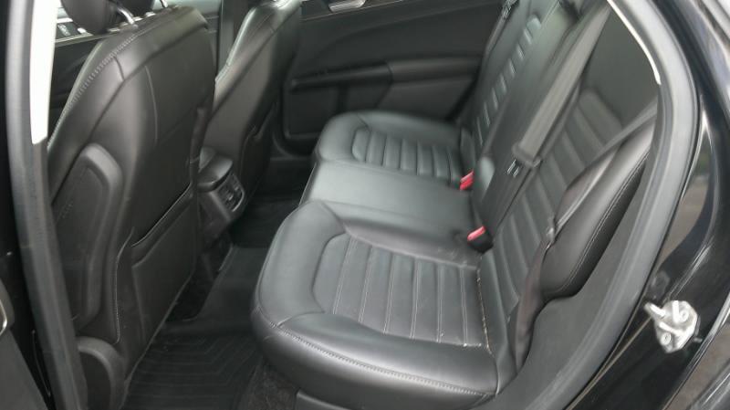 Ford Fusion SE 2015