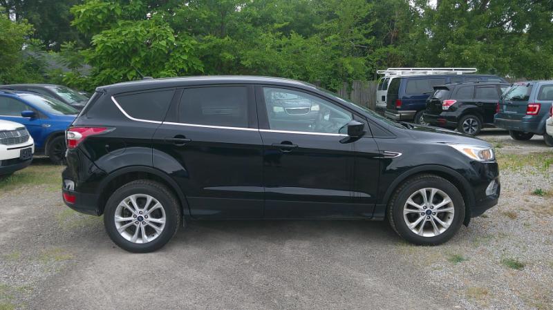 Ford Escape SE FWD 2017