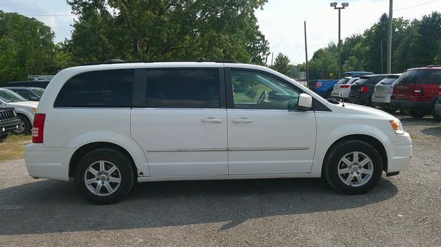 Chrysler Town & Country Touring 2010