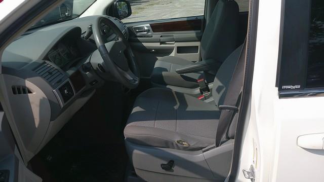 Chrysler Town & Country Touring 2010