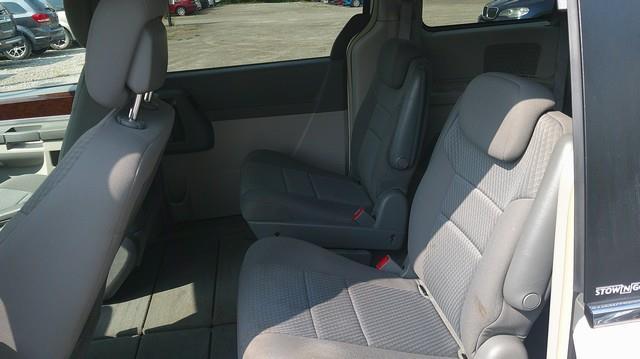 Chrysler Town & Country Touring 2010