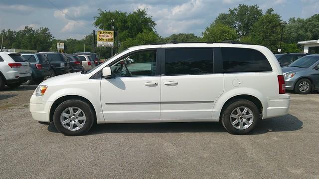 Chrysler Town & Country Touring 2010