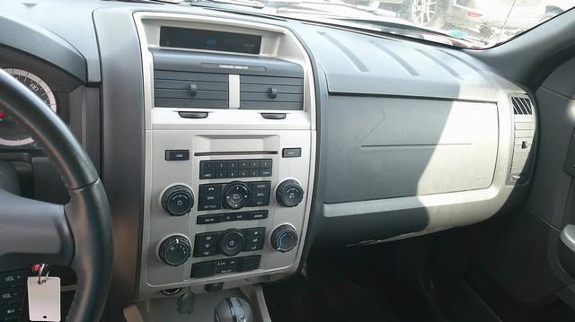 Ford Escape XLT FWD 2011