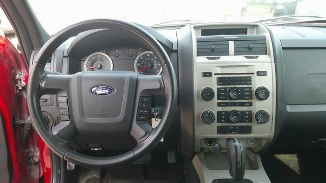 Ford Escape XLT FWD 2011