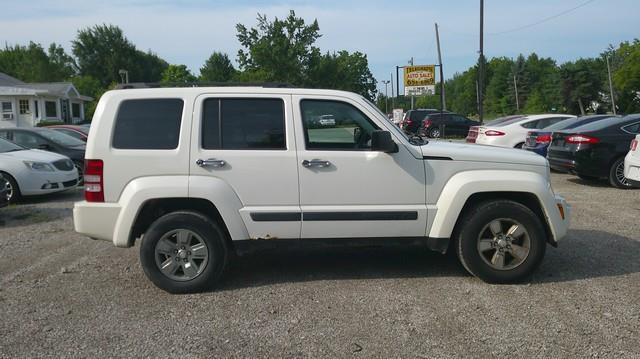 Jeep Liberty Sport 4WD 2009