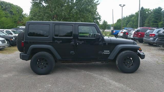 Jeep Wrangler Unlimited Sport 4WD 2013