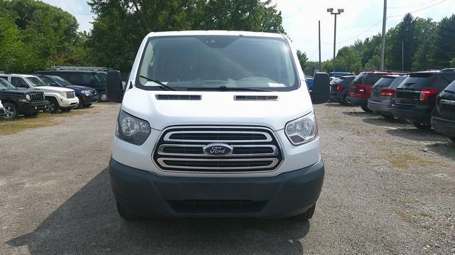 Ford Transit 250 Van Low Roof 60/40 Pass.130-in. WB 2017