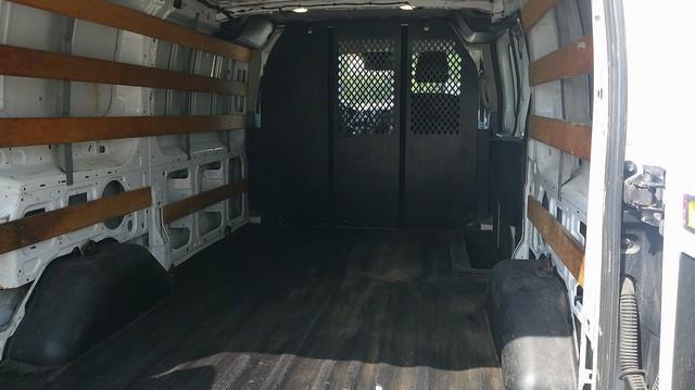 Ford Transit 250 Van Low Roof 60/40 Pass.130-in. WB 2017