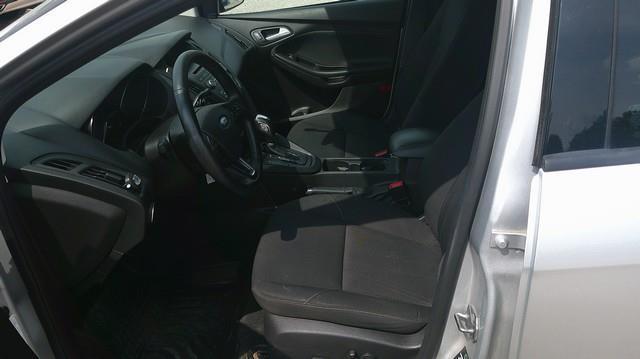 Ford Focus SE Sedan 2016