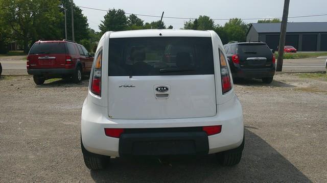 Kia Soul + 2010
