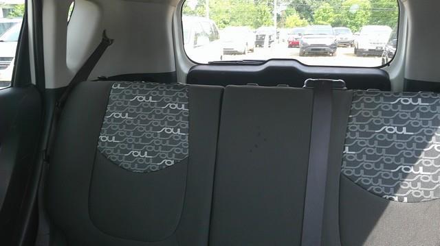 Kia Soul + 2010