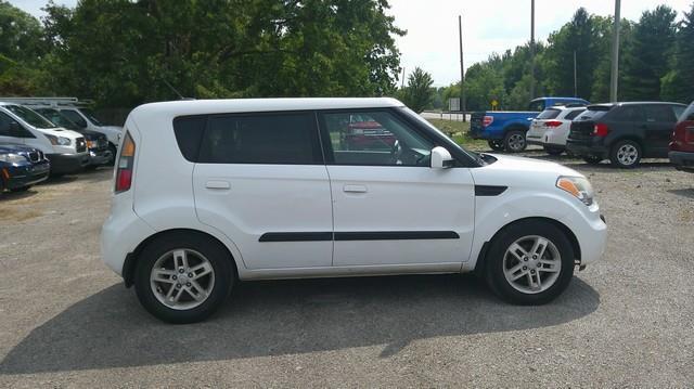 Kia Soul + 2010