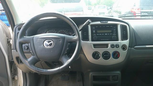 Mazda Tribute LX 4WD 2003