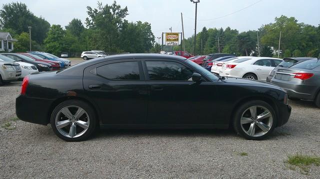 Dodge Charger SE 2009