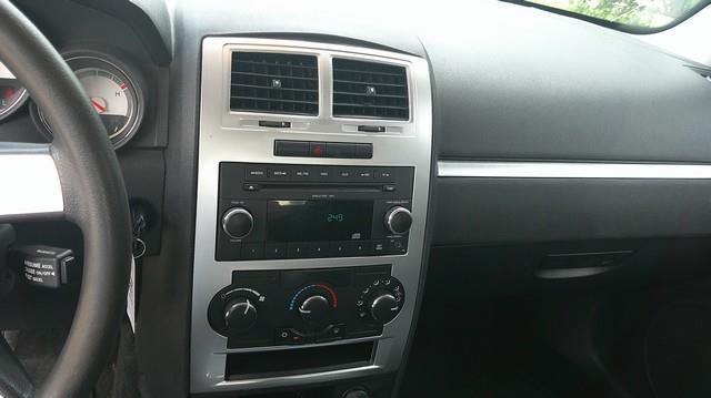 Dodge Charger SE 2009