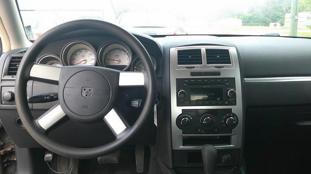Dodge Charger SE 2009