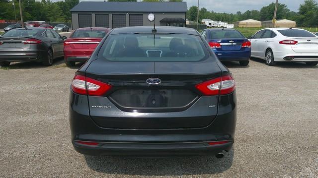 Ford Fusion SE 2013