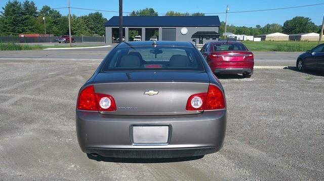 Chevrolet Malibu 1LT 2012