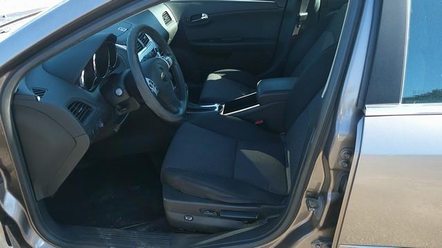 Chevrolet Malibu 1LT 2012
