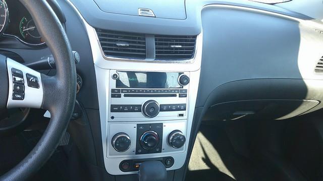 Chevrolet Malibu 1LT 2012