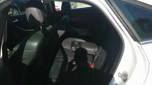 Ford Focus SEL Sedan 2012