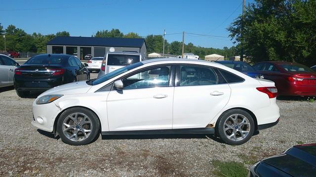 Ford Focus SEL Sedan 2012
