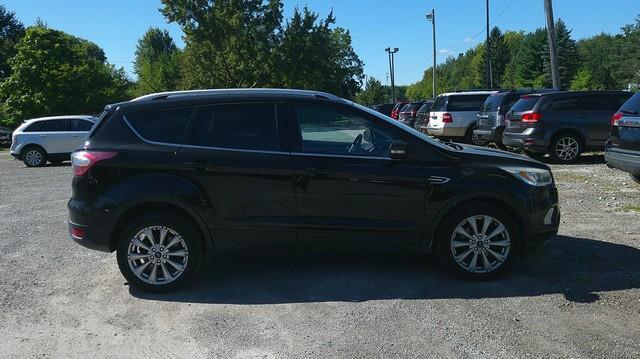 Ford Escape Titanium FWD 2017