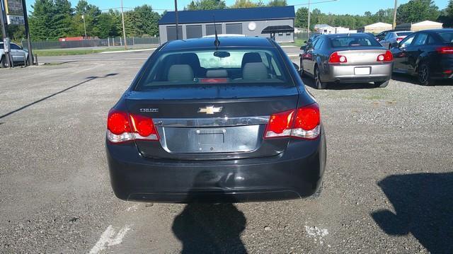Chevrolet Cruze 2LS 2011