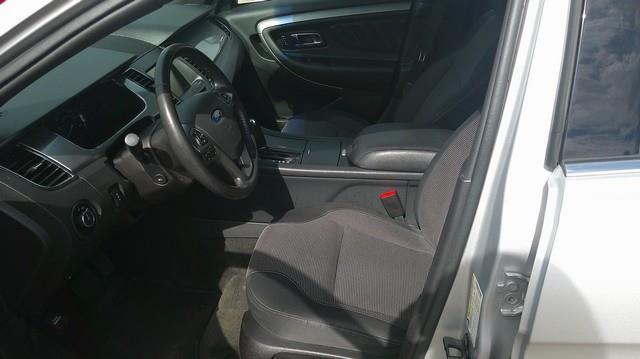 Ford Taurus photo 5