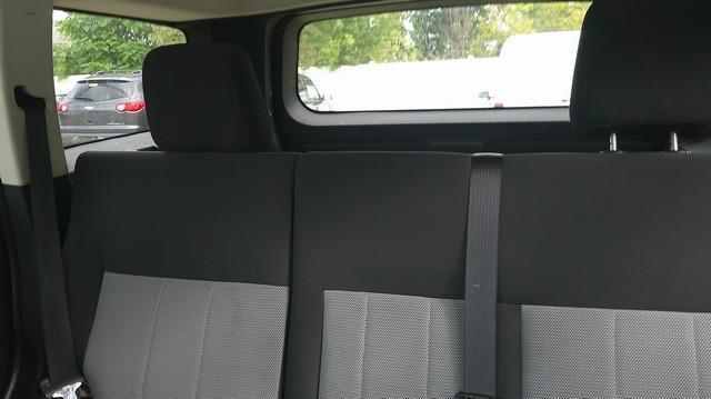 Dodge Nitro photo 8