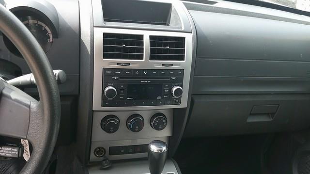 Dodge Nitro photo 7