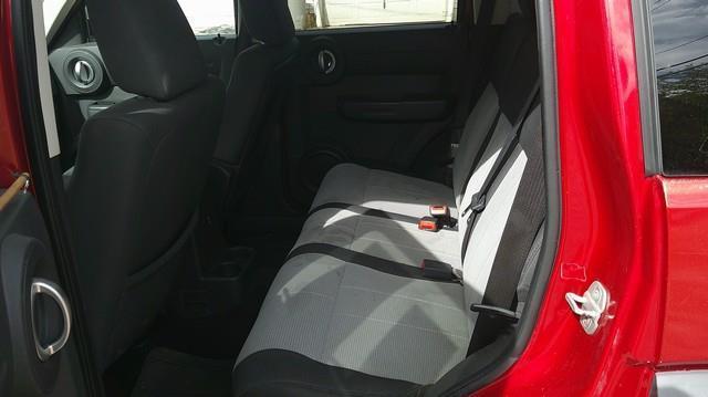 Dodge Nitro photo 9