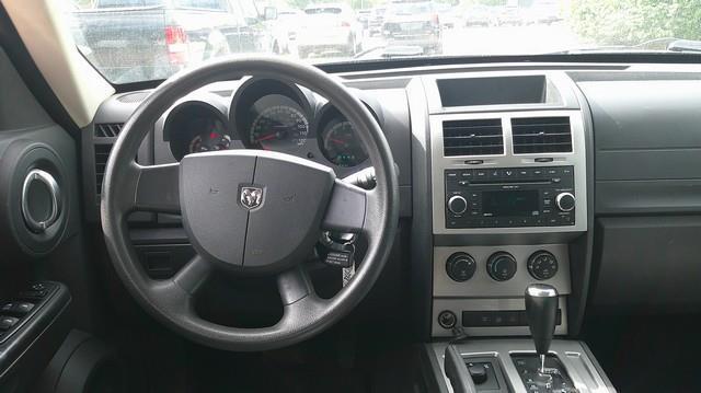 Dodge Nitro photo 10