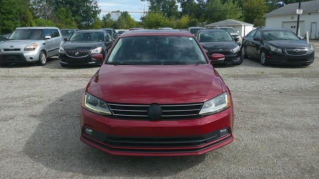 Volkswagen Jetta 1.8T SEL 6A 2017