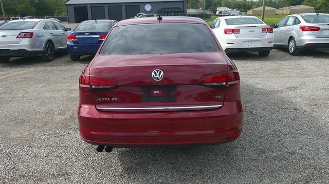 Volkswagen Jetta 1.8T SEL 6A 2017