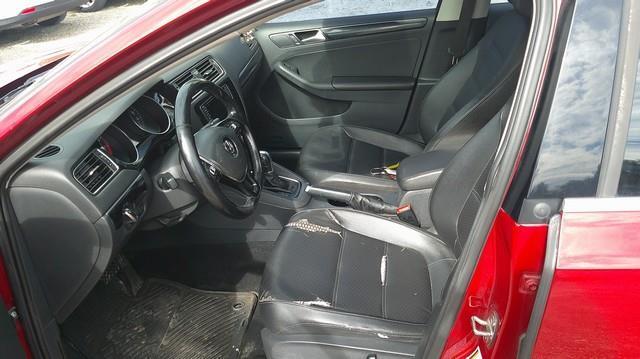 Volkswagen Jetta 1.8T SEL 6A 2017
